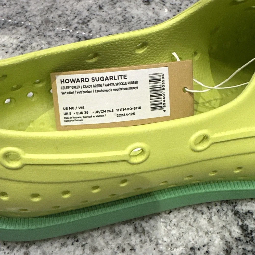 Native Howard Sugarlite Green float boat shoe Slip On Men 6 Womens 8 Beach Summe